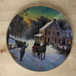 Vintage Avon Home for the Holidays plate 1988 Christmas decorative plate